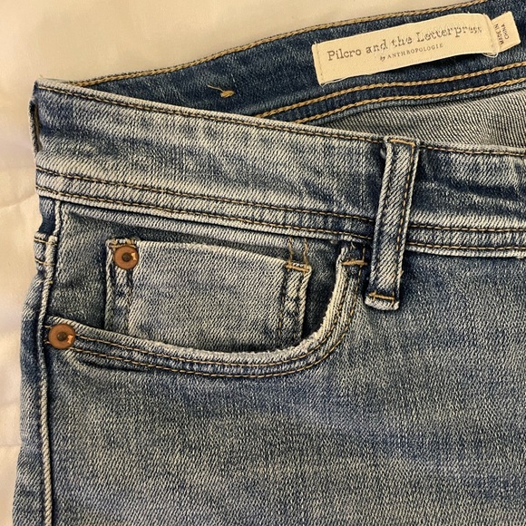 PILCRO Embroidered High-Rise Relaxed Jeans - Blue - Size 25 - Picture 12 of 15